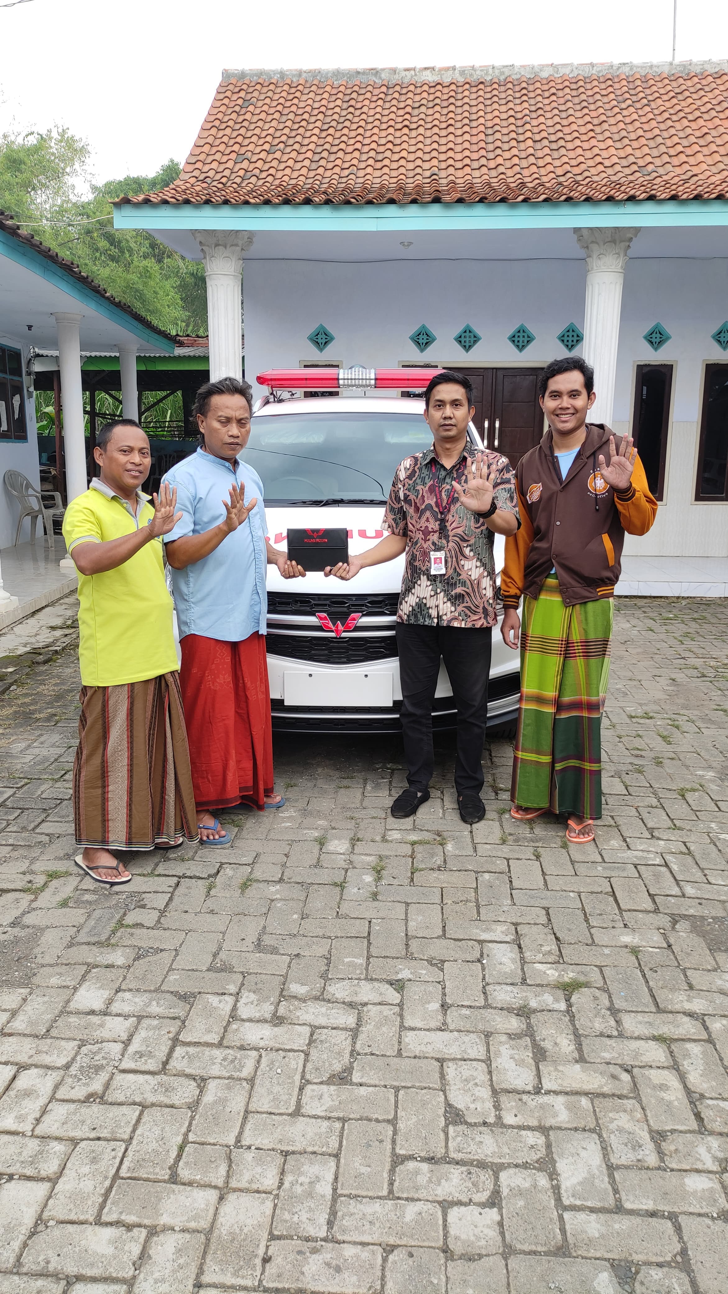 Serah Terima Mobil Wuling Pasuruan